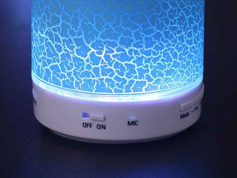 enceinte-bluetooth-reekin-coley-rose-hp-led-cadeaux-et-hightech-tendance